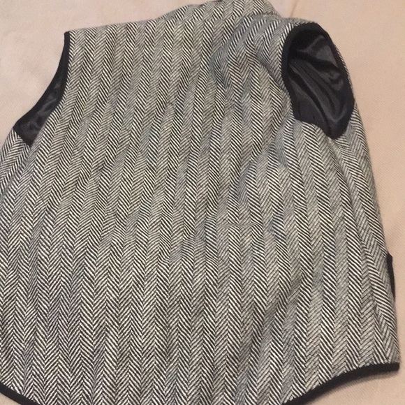 Herringbone Vest -Size Large - Picture 3 of 3